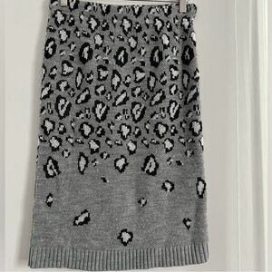 Express knit black, gray and white cheetah print sweater skirt